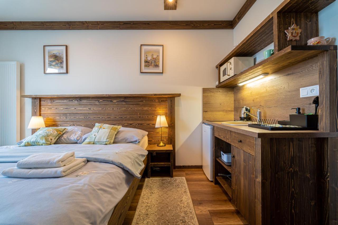 Apartmany Veternica V Bernarde วิสโซเค ดาตรี ภายนอก รูปภาพ