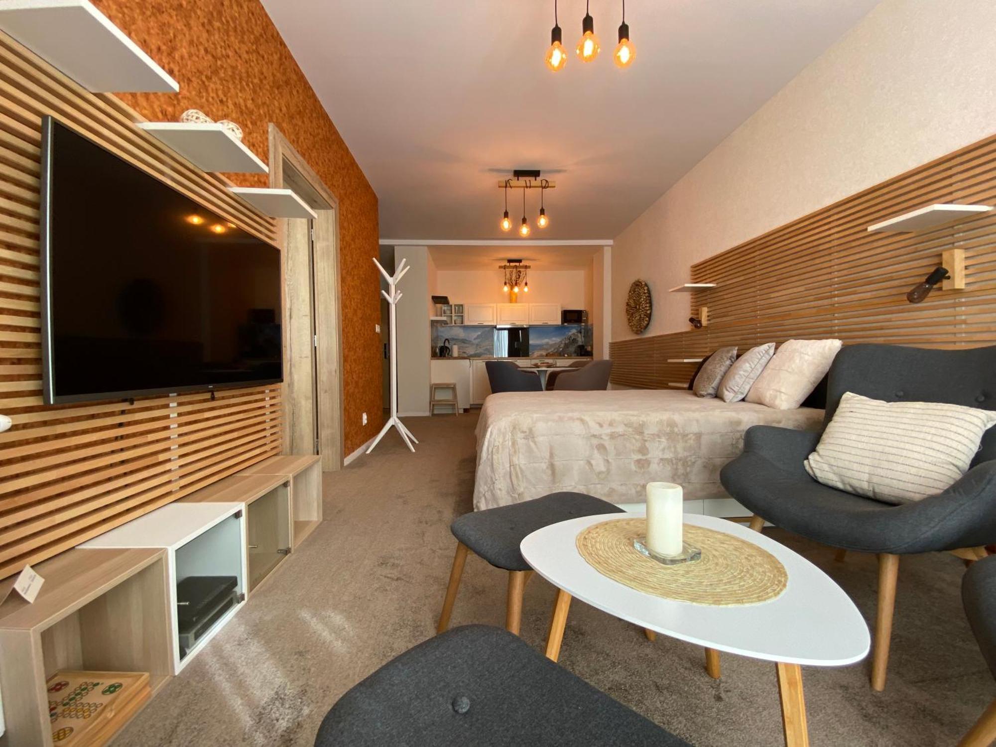 Apartmany Veternica V Bernarde วิสโซเค ดาตรี ภายนอก รูปภาพ