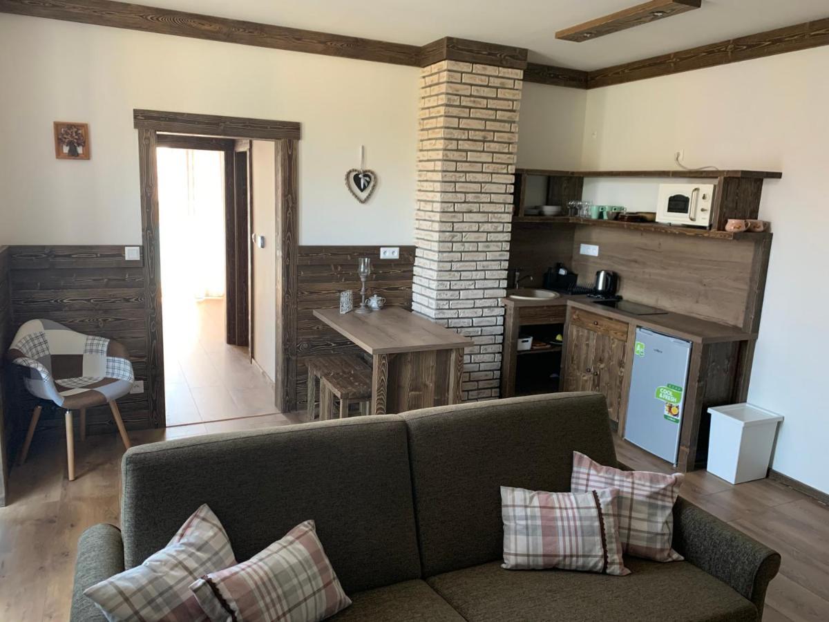 Apartmany Veternica V Bernarde วิสโซเค ดาตรี ภายนอก รูปภาพ